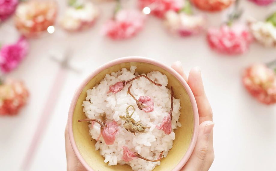 食卓に愛らしさ咲く、「桜ごはん」