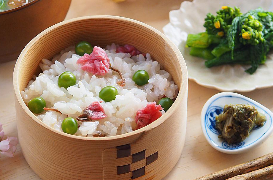 食卓に愛らしさ咲く、「桜ごはん」